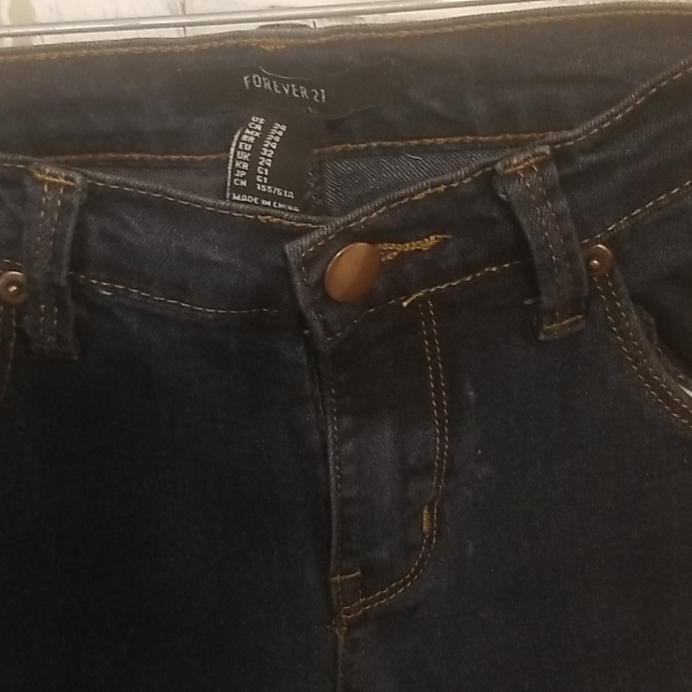 Jeans - Picture 2 of 3